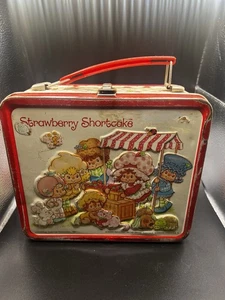 Vintage 1981 Aladdin Strawberry Shortcake Metal Lunchbox NO THERMOS - Picture 1 of 6