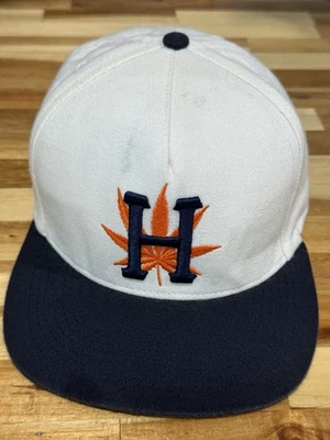 Huff Blanco Azul Verde UV Hoja de Marihuana Snapback Sombrero Ajustable Logo Bordado Foto 1 de 4