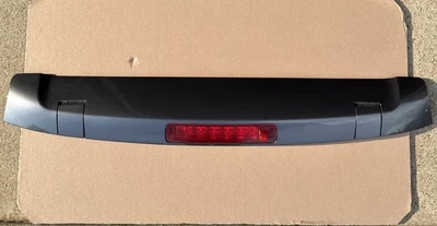 Alerón puerta levadiza Honda Pilot 2009-2015 tercera luz de freno OEM gris metálico Foto 1 de 4