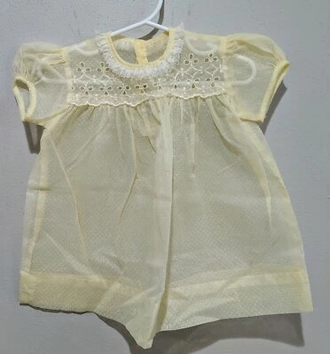 Vestido bebé nailon flocado amarillo años 50-60 - encaje blanco - falda completa Foto 1 de 4