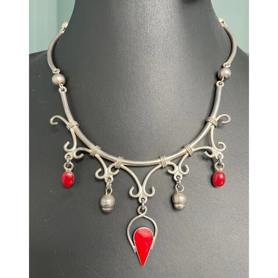COLLAR DE DISEÑO PLATA ESTERLINA Y CORNALINA DECLARACIÓN CIELO Foto 1 de 4