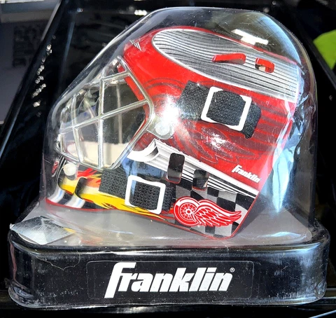 Franklin NHL Detroit Red Wings Mini Goalie Mask Cover