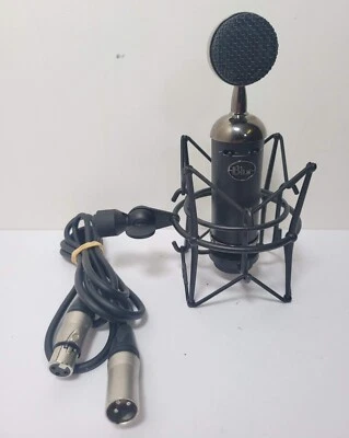 Blue Spark SL Solid-State Condenser Microphone w. XLR Cable - Bild 1 von 3