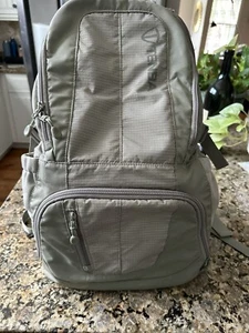 Tenba Discovery 637-322 Mini Photo/Tablet DayPack Mini Tan Sage Camera Backpack - Picture 1 of 18