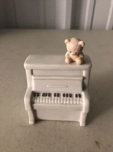 Piano musical Enesco con caja de música de oso 1985 vintage en excelente estado de funcionamiento - Imagen 1 de 6
