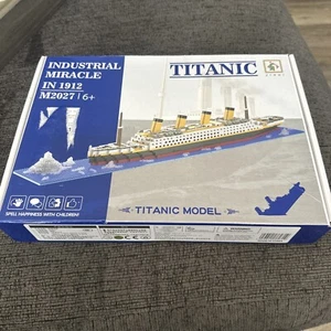 Titanic Building Blocks Kit Industrial Miracle In 1912. Small Pieces NEW In Open - Picture 1 of 6