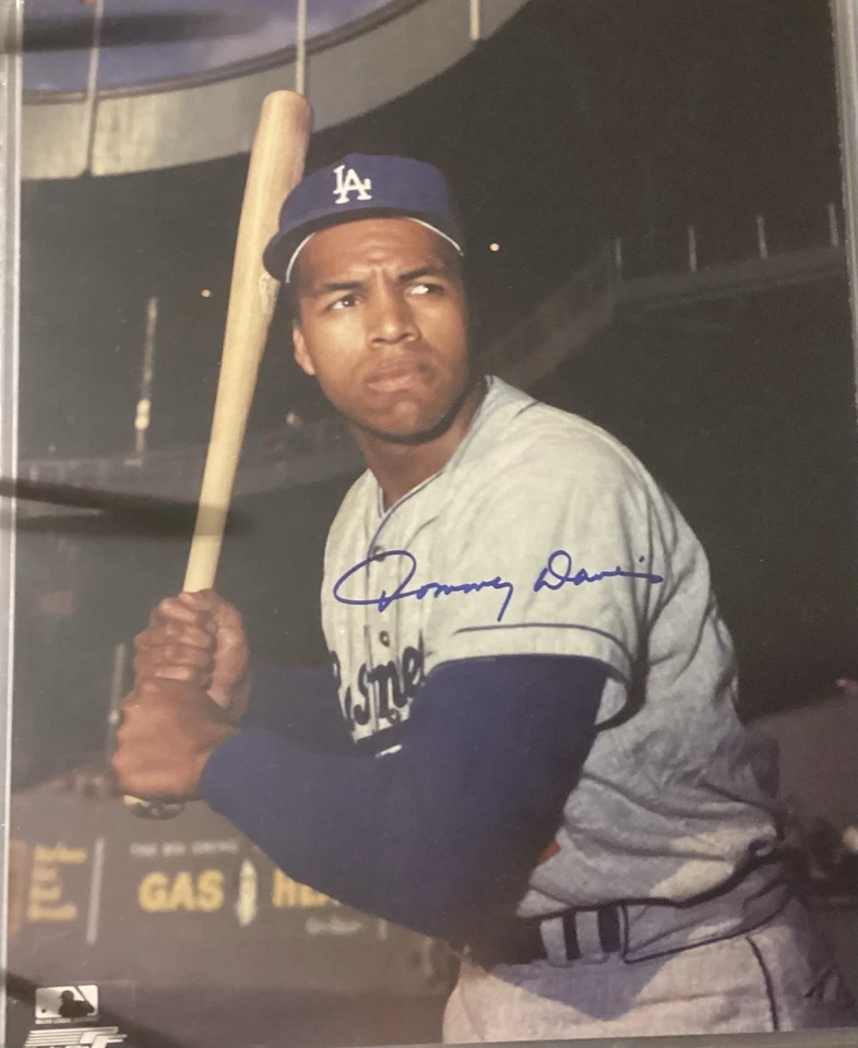 Tommy Davis signed baseball photo 10x8 - Image 1 of 1