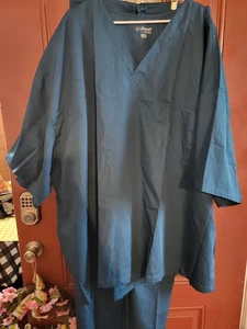 Juego de parte superior e inferior exfoliante Allheart Basics 6XL nuevo sin etiquetas verde azulado oscuro - Imagen 1 de 9