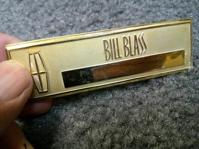  1972 - 1983 Lincoln Mark IV, V, VI Bill Blass dash gold owner plaque emblem  Foto 1 de 4
