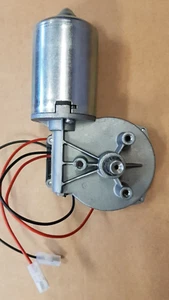 MIG WELDER 24VDC WIRE FEED MOTOR - TYPE: ELVI 100.694 - Picture 1 of 3