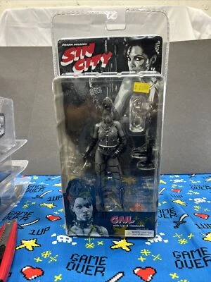 Figura de acción NECA Sin City serie 1 Gail con Uzi y esposas nueva Foto 1 de 4
