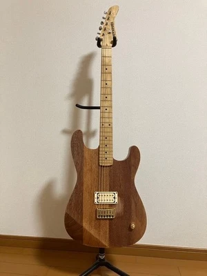 Charvel Strat 桃花心木 San Dimas 日本风格 — 第 1/4 张图片