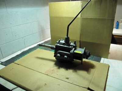 International Harvester Scout, transmisión Borg Warner, T90AA Foto 1 de 4