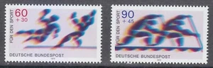Alemania 1979 montada sin montar o nunca montada Mi 1009-1010 Sc B562-B563 canoa y balonmano ** Deportes alemanes - Imagen 1 de 2