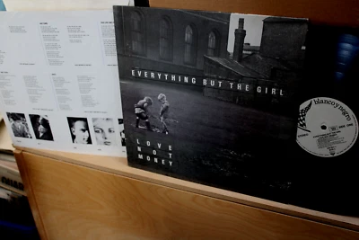 EVERYTHING BUT THE GIRL: LOVE NOT MONEY PROMO GERMANY 1985 BYN 240657-1 ARCHIVE - Bild 1 von 4