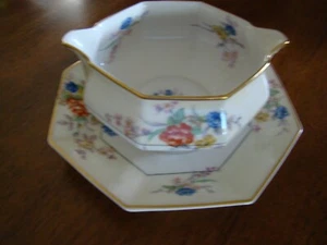 THEODORE HAVILAND JEWEL GRAVY BOAT WITH ATTACHED LINER WHITE & CREAM - Picture 1 of 4