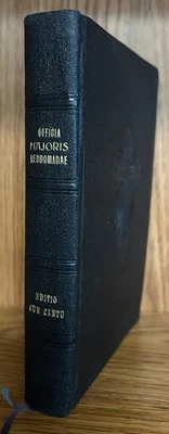 Officia Majoris Hebdomadae Ex Missali Breviario Et Pontificali Romano Commemora Foto 1 de 2