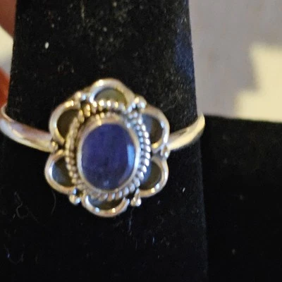 BEAUTIFUL 925 STERLING SILVER & LAPIS LAZULI RING SIZE 9 - Image 1 of 4