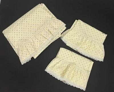 Springmaid  Bill Blass Evening Lilacs 2 Pillowcases & Flat Sheet Double NWOT - Image 1 of 4