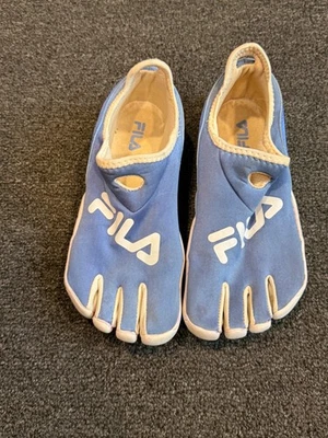 Fila Shoes Womens Size 7 Blue  Skele-toes Barefoot Minimalist Running - Image 1 of 4
