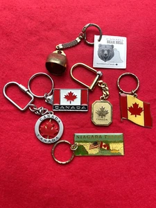 LOTE LLAVERO CANADÁ OSO NIAGRA CAÍDAS HOJA DE ARCE BUTCHART JARDINES - Imagen 1 de 10