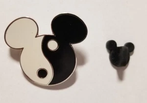 DISNEY PIN MICKEY MOUSE PIN YIN YANG HEAD EARS ICONS - Picture 1 of 4