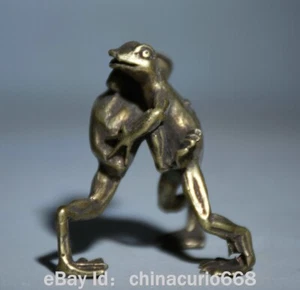 4CM Old Chinese Brass Carving Feng Shui Kungfu Frog Fight Lucky Statue - Picture 1 of 5