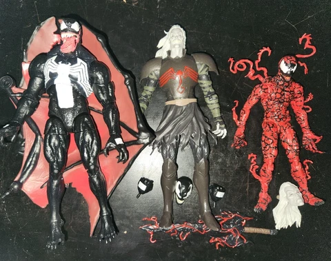 Marvel Legends King in Black Winged Venom, Knull, AND Carnage Exclusive Lot Cover