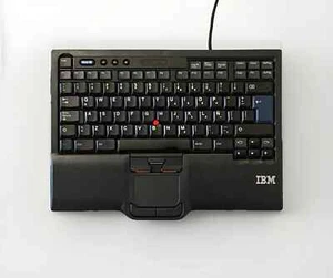 Tastiera cablata originale IBM SK-8840 UltraNav - inglese USA - trackpoint - Foto 1 di 8
