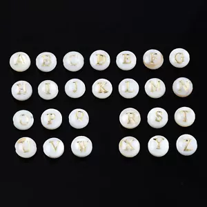 20 Stck. Natürliche Süßwasserschale Perlen Flach Rund mit geätztem Metall Buchstabe 6x4mm - Bild 1 von 82