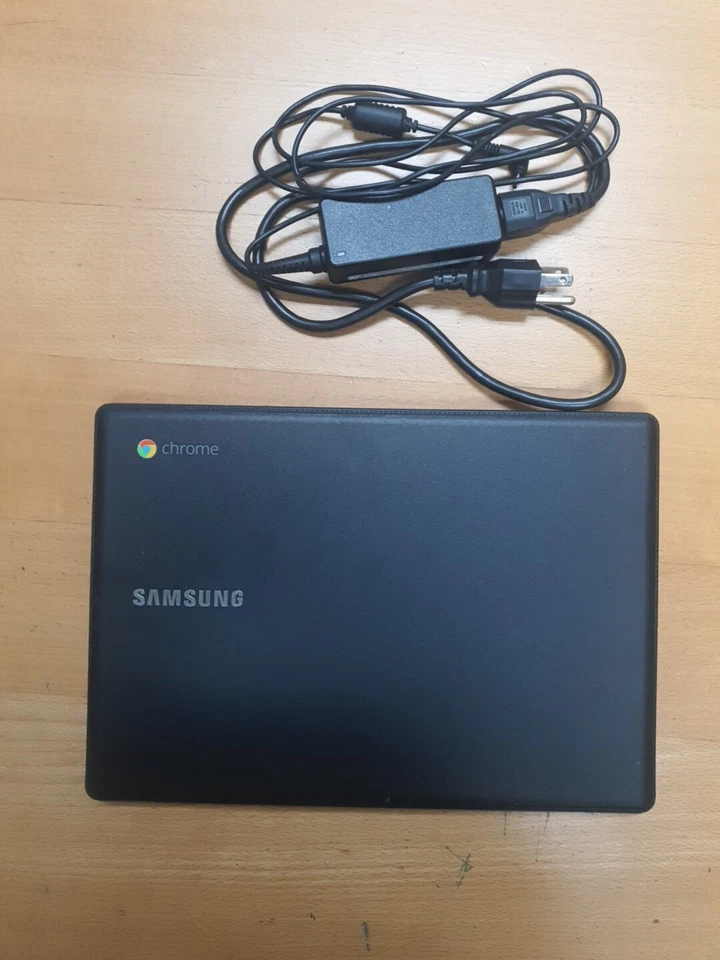 ORDENADOR SAMSUNG XE503C12-K01US 11.6" CHROMEBOOK 2 Foto 1 de 4