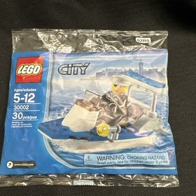 Lego City Police Boat 30002 2009 - New Sealed Police Minifigure