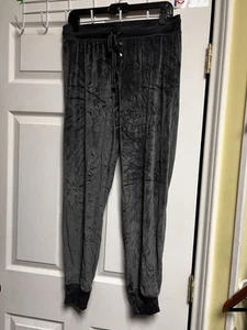 025-009 Secret Treasures Sleepwear Grey Plush Lounge Pants Size M 8 10 - Picture 1 of 9