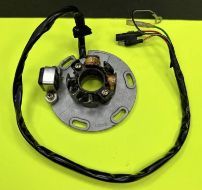 Estator 94 Suzuki RM 125 32101-43D10 1992-1995 Foto 1 de 4