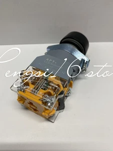 5PC Apertura 22 Botones con Luz LA39-A1-11D/R23 Rojo 24V - Imagen 1 de 3