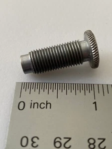 Nueva pieza de máquina de coser modelo "F" para el hogar - Ajustador de barra prensatelas - Imagen 1 de 2