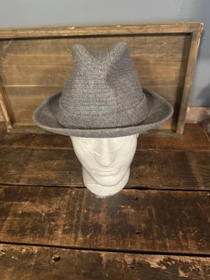Sombrero Fedora de Lana Dobbs Fifth Avenue Gris Forro a Rayas Talla 7 1/4 De Colección Foto 1 de 4