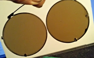 Vintage Pince-Nez or Clip On Round Sunglasses Sun Glasses Light Green Glass Lens - Bild 1 von 5