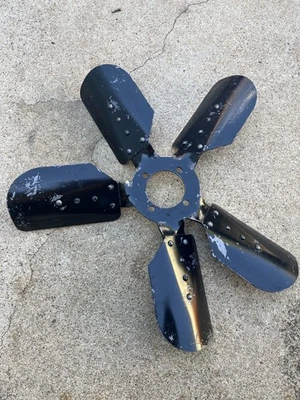 Ventilador de refrigeración Chevelle Impala Camaro 5 aspas remache redondo Foto 1 de 4