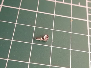 1:43 1x Auto Spiegel Plug In Ersatzteile Diorama GRATIS POST BIN - Bild 1 von 5