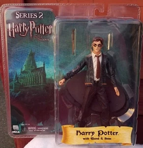 NECA HARRY POTTER ORDEN des PHOENIX SERIE 2 HARRY POTTER MIT ZAUBERSTABSOCKEL NEUWERTIG IN VERPACKUNG - Bild 1 von 2