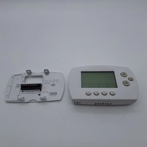 Honeywell Home Wi-Fi 7-Day Programmable Thermostat (RTH6580WF), Requires C Wire - Picture 1 of 5