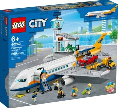 Lego City Passenger Airplane Set 60262 / 669 Pieces (Box Not Included) - Image 1 of 4