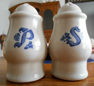 Yorktowne Salt & Pepper Set 3 3/4" H Standard Pfaltzgraff Stoneware Blue Grey ! - Picture 1 of 13