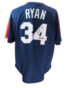 Camiseta deportiva Mitchell & Ness Navy Rangers JSA 179440 autografiada/inscr de Nolan Ryan de la corte - Imagen 1 de 5