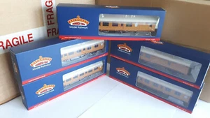 Bachmann 34-385 34-410 34-460 34-485 34-435 Thompson LNER Teak Coaches Rake 5 - Picture 1 of 3