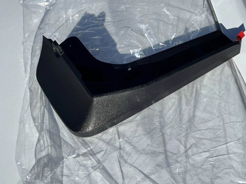 Chevrolet Blazer 2019-2025 delantero derecho negro texturizado 86507351 OEM GM Foto 1 de 4