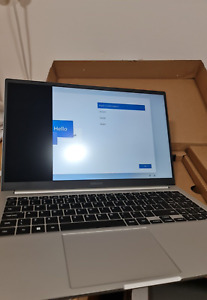 Samsung Galaxy Book2 15,6" Windows 11 Laptop – i3, 256GB, 8GB silber