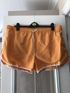 NEW LOOK MENS XL YELLOW SWIM SHORTS - Picture 1 of 4