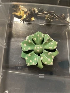 Vintage Spring Green With Pink Dots Flower Brooch Pin - Picture 1 of 2
